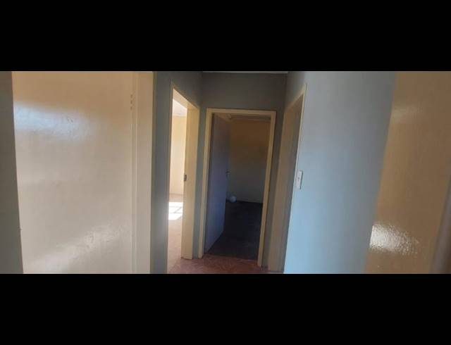 2 BEDROOM HOUSE FOR SALE IN LEHURUTSHE